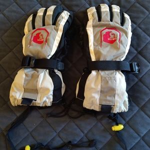 Burton Snowboard/Ski gloves, boys large